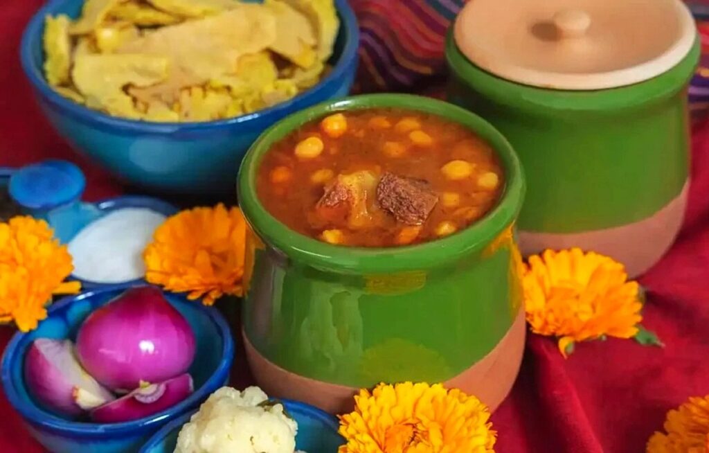 خواص شگفتانگیز پختوپز در ظروف سفالی + ترفندهای جلوگیری از ترک خوردن آنها 2 ظروف سفالی